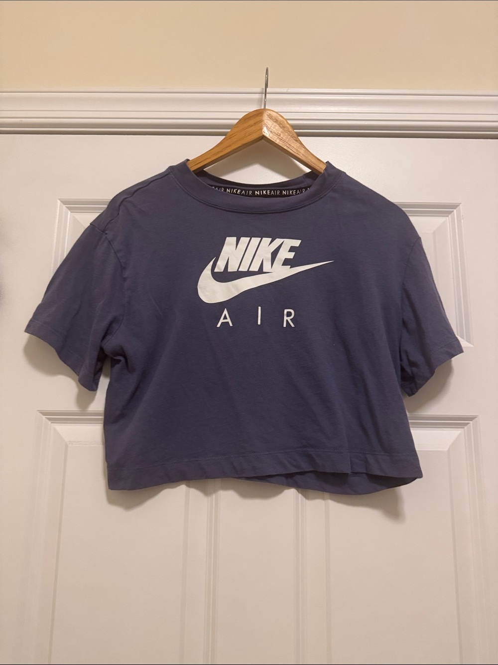 Nike Women's Cropped Tee in Navy with White Logo